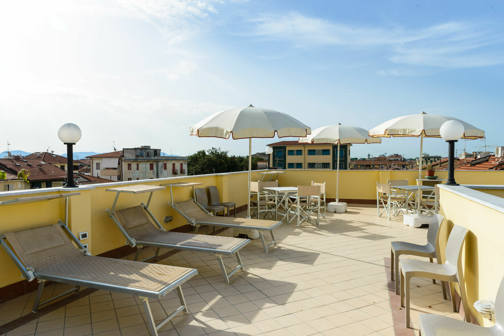 Hotel Villa Adriana Viareggio Exterior photo